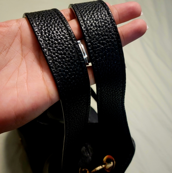 Michael Kors Jamesport Convertible Shoulder Bag - Picture 4 of 8